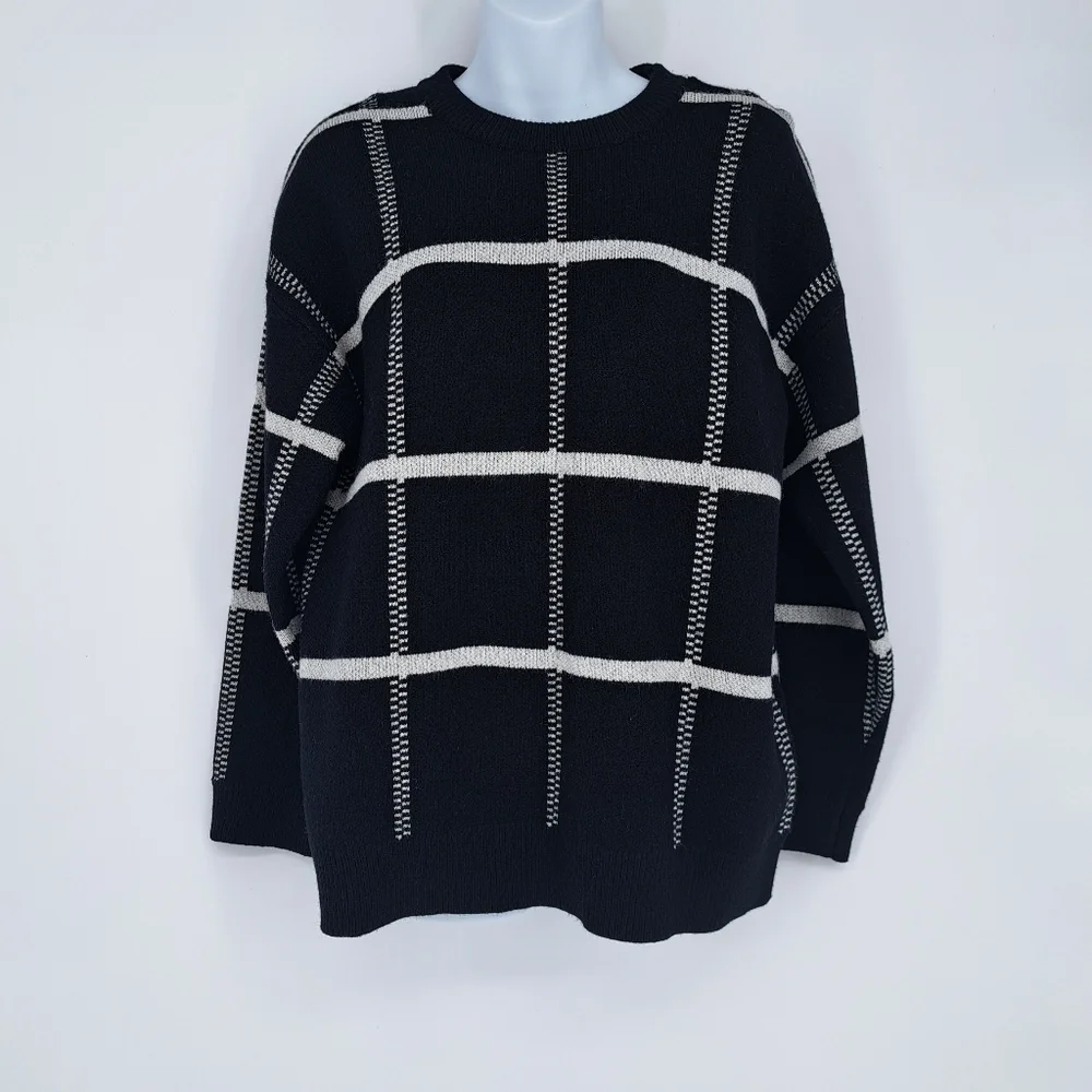 Loved +‎ Adored Black White Window Pane Plush Pop Over Sweater Size Small